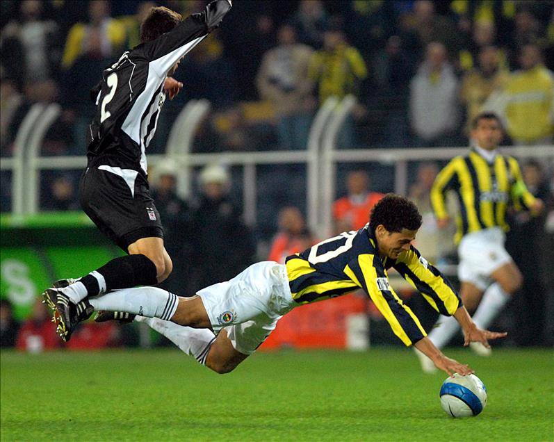 Beşiktaş - Fenerbahçe maçı için geri sayım başladı! Derbinin kanalı ve hakemi belli oldu! 5